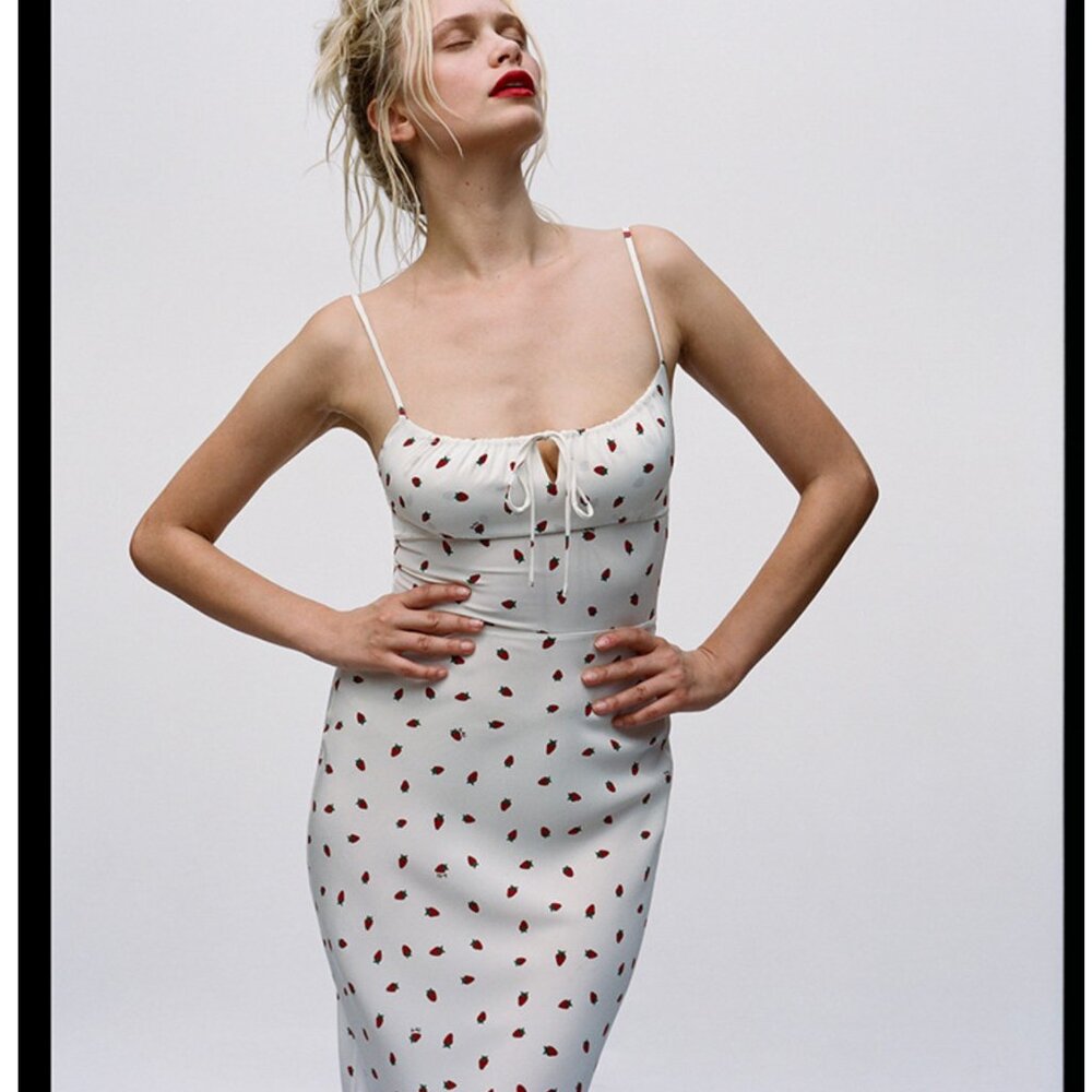 Realisation Par alba dress in wild strawberry. small size